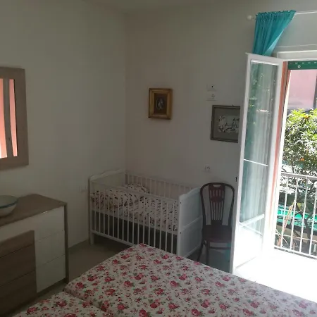 By The Sea Apartment *